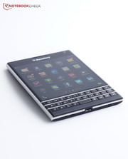 Mit dem Passport versucht BlackBerry noch einmal zurückzukehren.