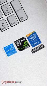 Im Inneren werkelt eine GeForce GTX 850M, deren Leistung allerdings in manchen Benchmarks und Programmen rapide abfällt.