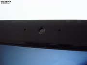 1.3MP Webcam mit üblicher Qualität und danebenliegendem integrierten Mikrofon