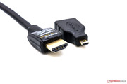 Der passende Adapter für ein normales HDMI-Kabel kostet 7 Euro.