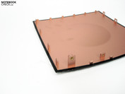 Die Aussenhülle findet Halt durch unzählige Clips