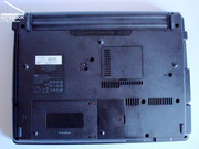 Unterboden mit leicht erreichbaren Öffnungen.