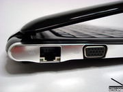 Weit hinten LAN und VGA-Anschluss