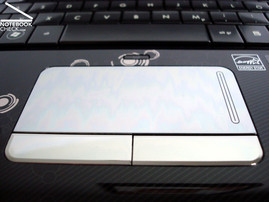 Hochspiegelndes Touchpad mit Schmiereffekt