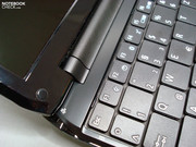 robuste Scharniere und solide Verarbeitung zeugen von einer guten Gehäusequalität