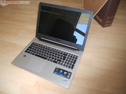 Das schicke Design des neuen Asus Mainstream-Ultrabooks weiß zu Gefallen.