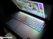 Das kontrastreiche FullHD-Panel ist eine der Stärken des Inspiron 7737.