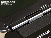 Das wenig ermutigende Geräusch kommt nicht von den Scharnieren. In der Endposition haben aber auch sie den Deckel nicht mehr fest im Griff.