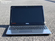 Die feste Handauflage lässt sich nirgends eindellen.