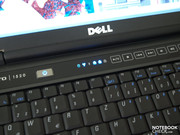 Die übrigen Status-Leds befinden sich oberhalb der Tastatur.