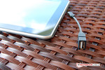 Nützlich: der Adapter von microUSB auf USB Typ A