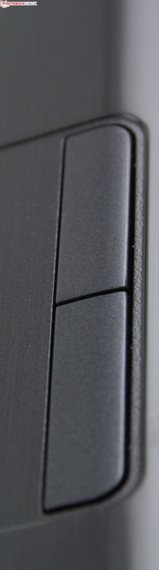 Medion Akoya E2312: Die Eingabegeräte Touchpad und Tastatur bieten insgesamt nur ein unterdurchschnittliches Feedback.