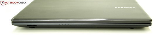 Frontseite: Kartenleser, Status-LEDs