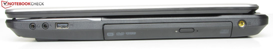 rechte Seite: Kopfhörerausgang, Mikrofoneingang, USB 2.0, DVD-Brenner, Netzanschluss