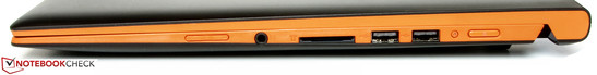 Rechte Seite: Lautstärkewippe, Audiokombo, Speicherkartenleser, 2x USB 2.0, One-Key-Recovery-Taste, Netzschalter