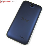 Das Desire 310 gibt es wahlweise in den Farben Blau, Orange und Weiß.