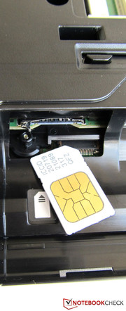 Beim Lifebook E751 vPro/UMTS gehört die SIM-Karte gleich zum Lieferumfang.