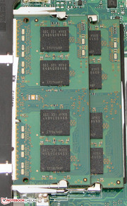 Zwei Arbeitsspeicherbänke sind vorhanden.