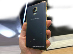 Samsung Galaxy Note Edge: Modell in Gold