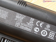 Mit seinen 47 Wattstunden reicht es für gute Laufzeiten von über fünf Stunden.