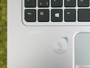 Mitgedacht, wenn auch nicht aufgedruckt: Hier müssen NFC-Geräte platziert werden.