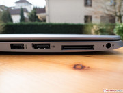 ...und Strom verbindet mit Docking-Lösungen.