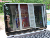 Die starken Spiegelungen stören.