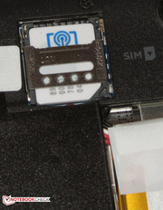 Die SIM-Halter ist für Micro-SIM-Karten gemacht.