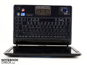 Das Keyboard hat ein übersichtliches Layout mit großen Tasten.