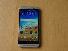 Das HTC One M9 ähnelt dem Vorgänger, ist aber viel leistungsfähiger (Bild: Eigenes)