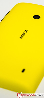 Das gelbe Nokia Lumia 520 ist hochwertig verarbeitet und