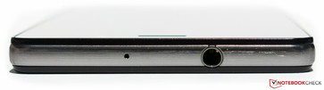 oben: Mikrofon, 3,5-mm-Headset-Anschluss