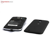 Die Rückseite können Sie komplett abnehmen.