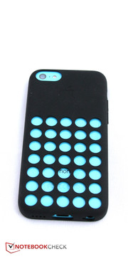 Auch an der Rückseite gibt es einen netten Effekt, schließlich soll die Farbe sichtbar bleiben.