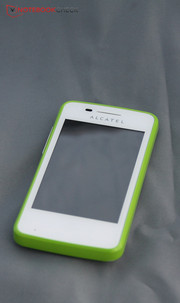 Der Bildschirm löst niedrig auf und hat einen deutlichen Blaustich.