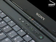 Beim VGN-SZ61WN/C hat der Anwender alle Statusanzeigen im Blick.