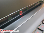 Das HP Logo in Rot passt zu dem rot-schwarzen Design