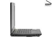 Bei den Anschlüssen hat das Esprimo Mobile M9400 alle notwendigen Schnittstellen an Bord,...