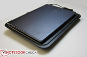 Das Samsung Ultrabook passt ohne Probleme gut auf den Kühler.