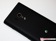 Das Gehäuse ist aus griffigem Material und