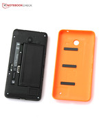 Das Backcover lässt sich abnehmen und tauschen.