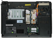 ... um sowohl zum Reinigen als auch für Wartungsarbeiten bequem an alle Kernkomponenten zu gelangen.