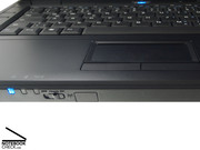 ... Die Status-LEDs arbeiten zwar von der Funktion her ohne Beanstandung, sind aber beim Arbeiten am Notebook von oben, schlicht nicht oder nur schwer ablesbar.