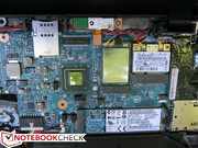 Im Bild: Bluetooth-Modul, Intel Centrino 62055, Ericsson H5321 Mobile Broadband, SanDisk X100 256 GB SSD.