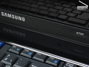 Hochglanz ist bei Display und Materialien Trumpf - viel Arbeit für Putzmuffel.