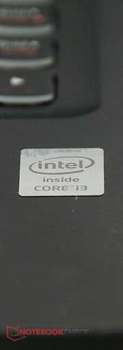 Der Intel Core-i3 treibt das Notebook ausreichend kräftig an.