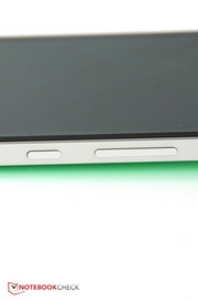 Die seitlichen Tasten haben etwas Spiel, sind aber präzise.