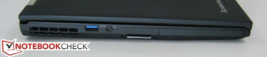 Links: 1x USB 3.0, 3.5 mm kombinierter Audio in/out, 4-in-1 SD Kartenleser