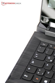 Das sieht wertig aus, fasst sich aber dennoch wie Kunststoff an.