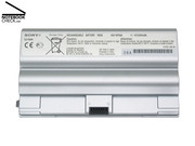 Die Akkulaufzeit des 58-Wh-Akkus ist nicht berauschend, Zusatzakkus teuer.